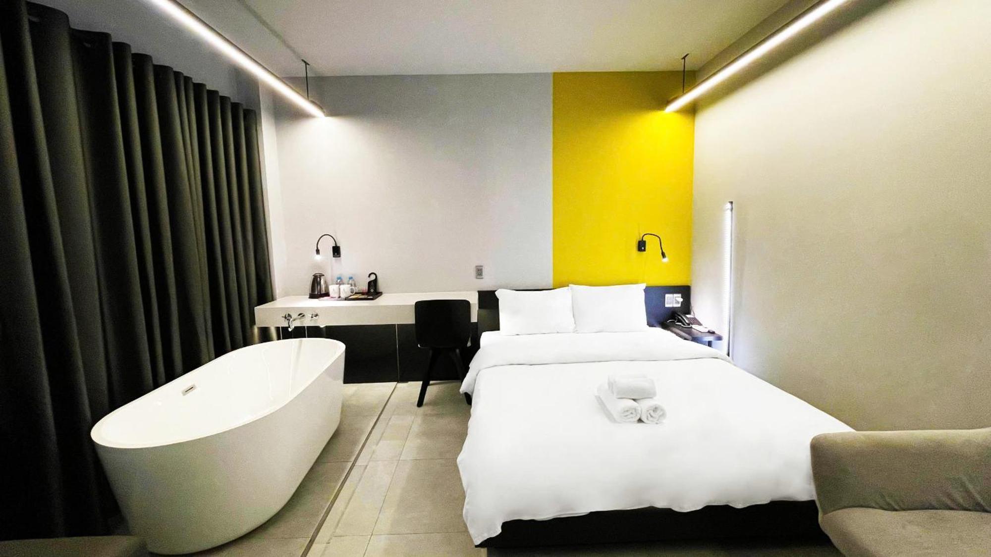 Hotel A In Atistar Ho Chi Minh City
